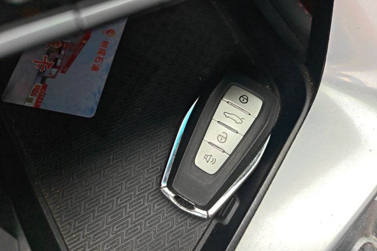 GEELY Binray 2020 car image #9