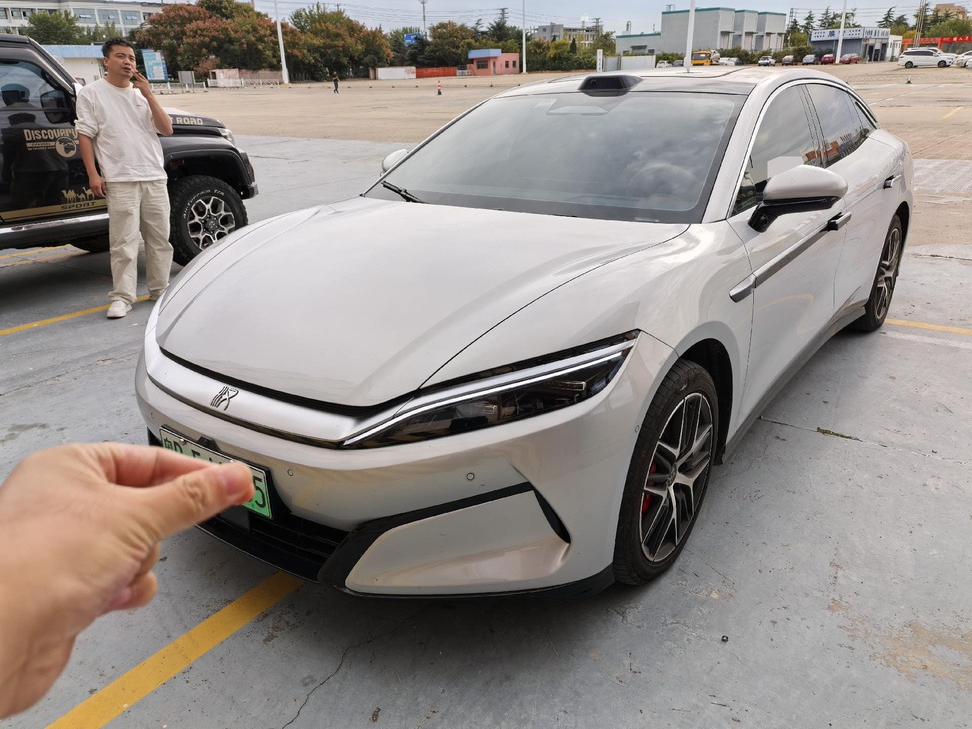 BYD HanL 2025 BYD HanL 2025 car image