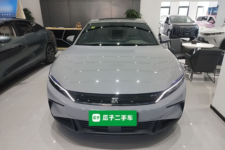 BYD Han 2025 #3 BYD Han 2025 car image #3
