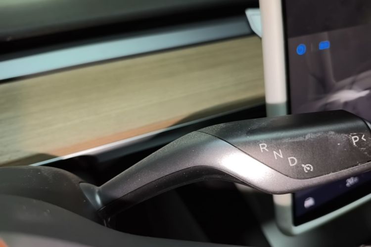 Tesla Model 3 2023 immagine di auto #14