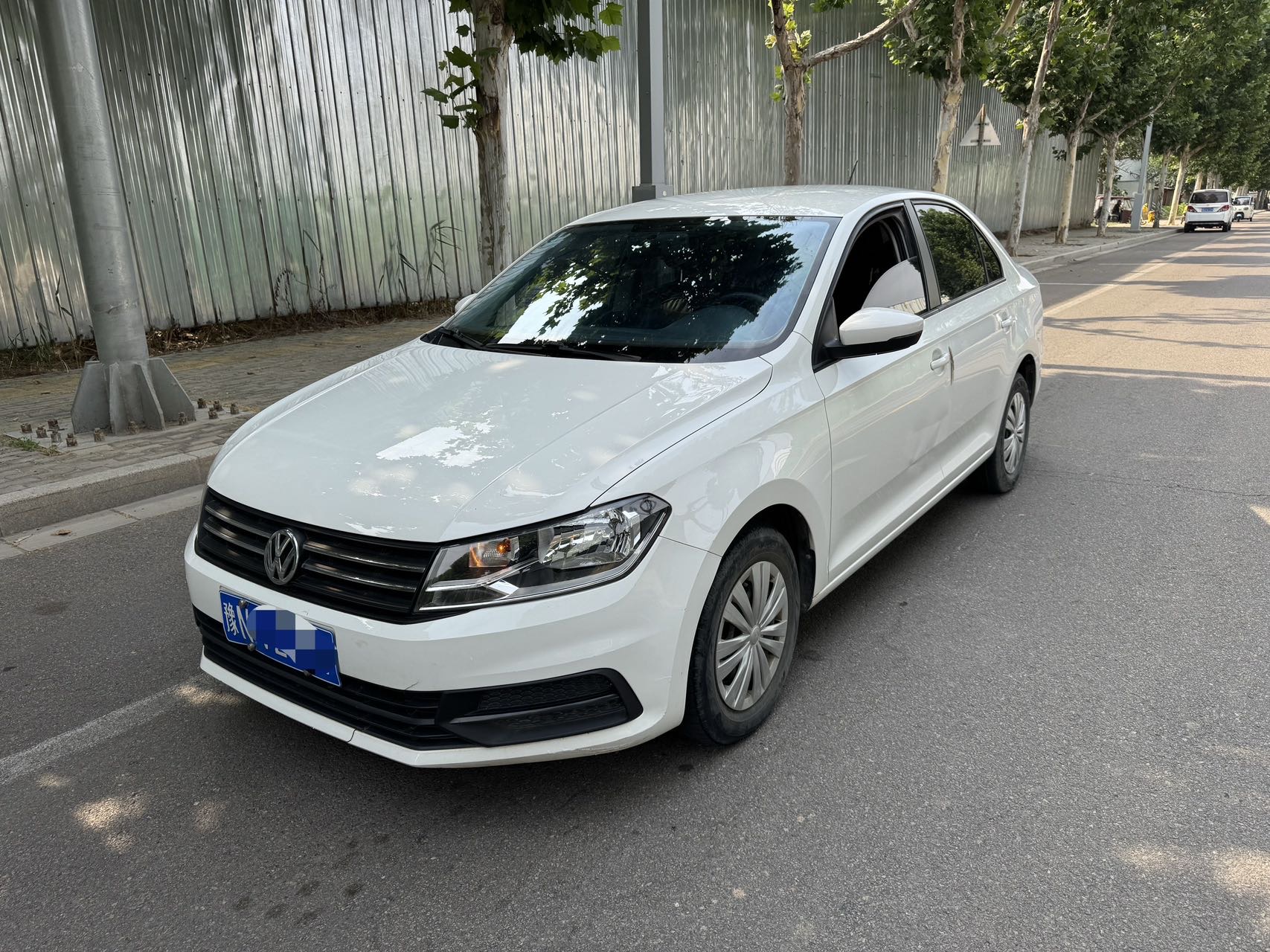 Volkswagen Santana 2020 car image 