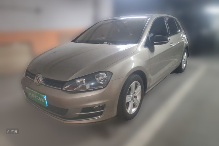 Volkswagen Golf 2018 car image #2