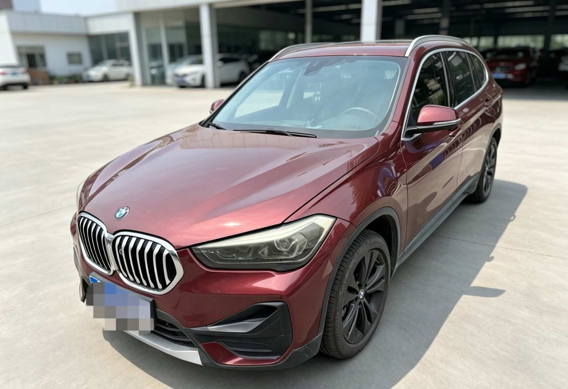 BMW X1 2019 BMW X1 2019 car image