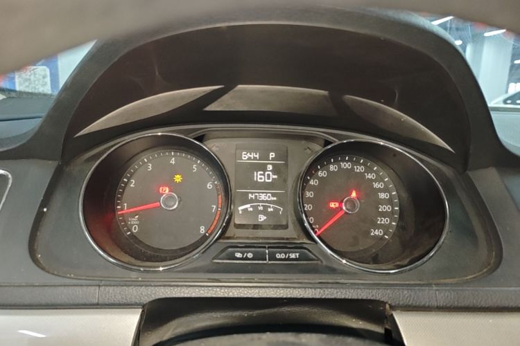 Volkswagen Lavida 2018 car image #12