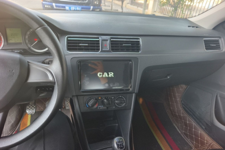 Skoda Rapid 2018 #21 Skoda Rapid 2018 image de voiture #21