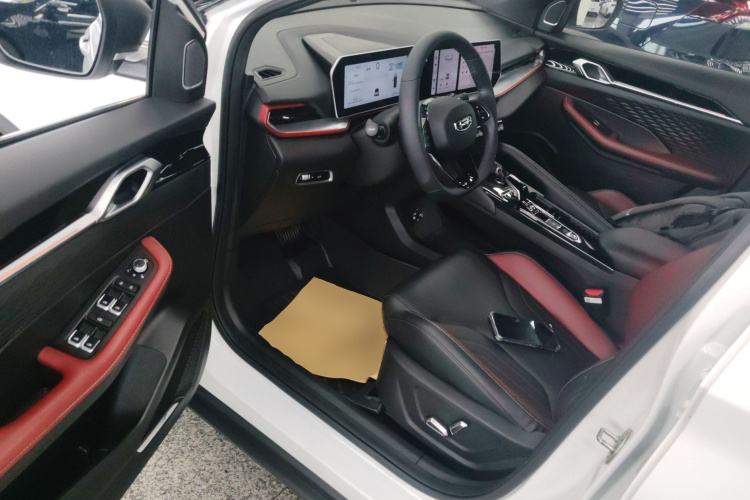 GEELY Coolray 2023 immagine di auto #16