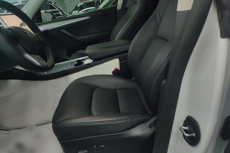 Tesla Model Y 2024 #15 Tesla Model Y 2024 car image #15