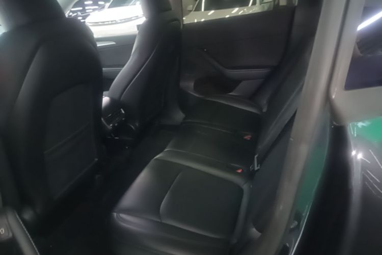 Tesla Model Y 2024 #17 Tesla Model Y 2024 car image #17