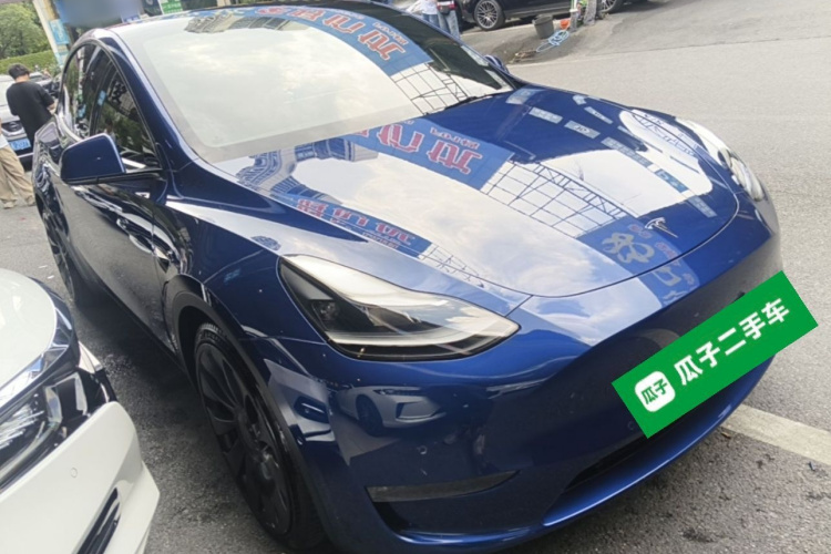 Tesla Model Y 2022 #4 Tesla Model Y 2022 car image #4