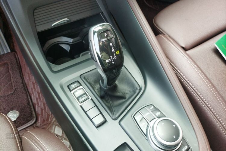 BMW X1 2023 car image #16