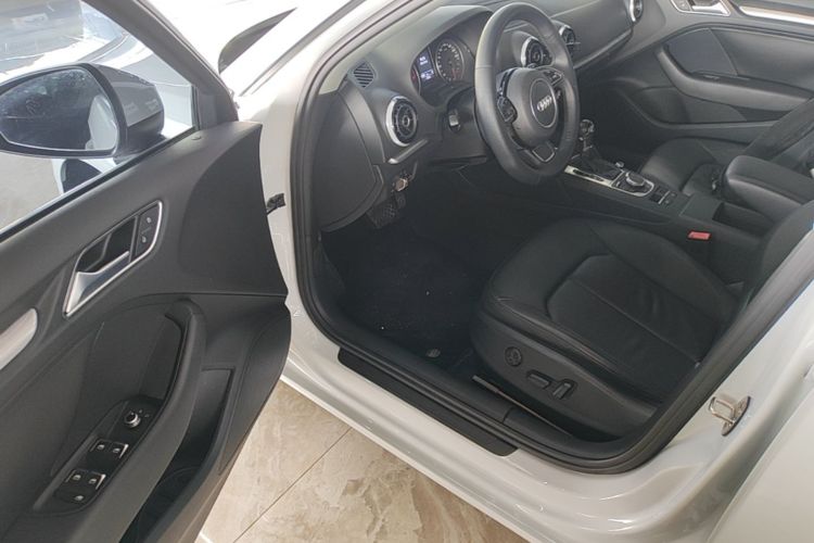 Audi A3 2016 صورة سيارة #16