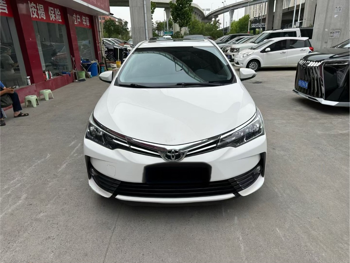 Toyota Corolla 2017 #2 Toyota Corolla 2017 car image #2