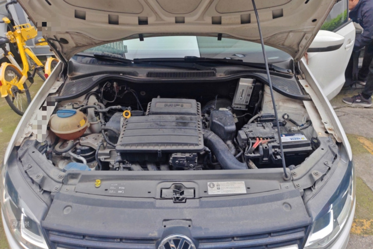 Volkswagen Polo 2015 صورة سيارة #22