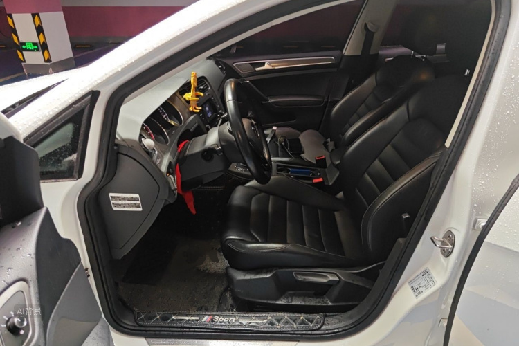 Volkswagen Golf 2016 car image #17