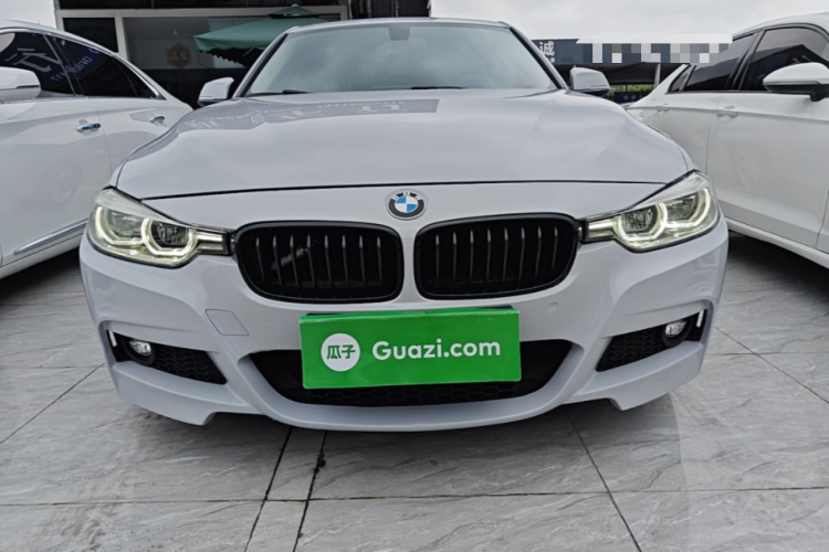 BMW 3 Series 2019 car image #3