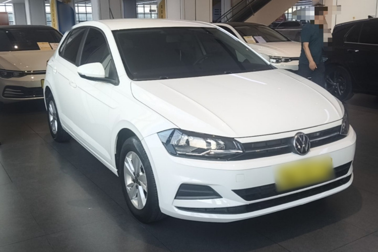 Volkswagen Polo 2023 car image #4