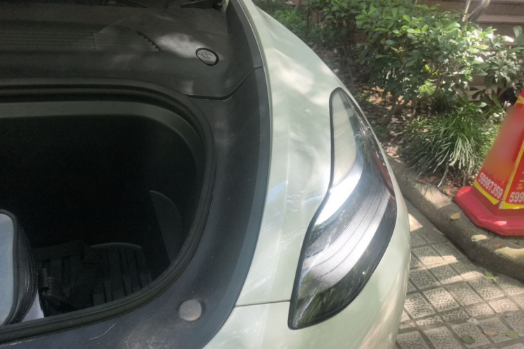 Tesla Model Y 2022 #23 Tesla Model Y 2022 car image #23