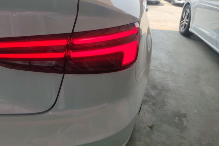 Audi A3 2018 car image #8