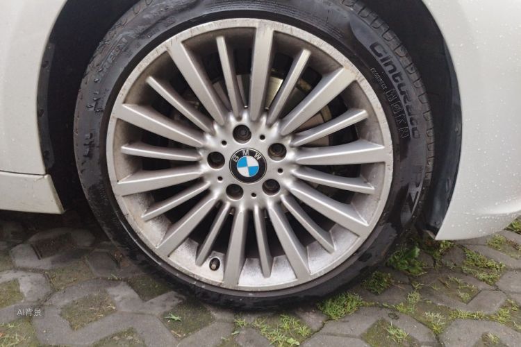 BMW 3 Series 2018 car image #9