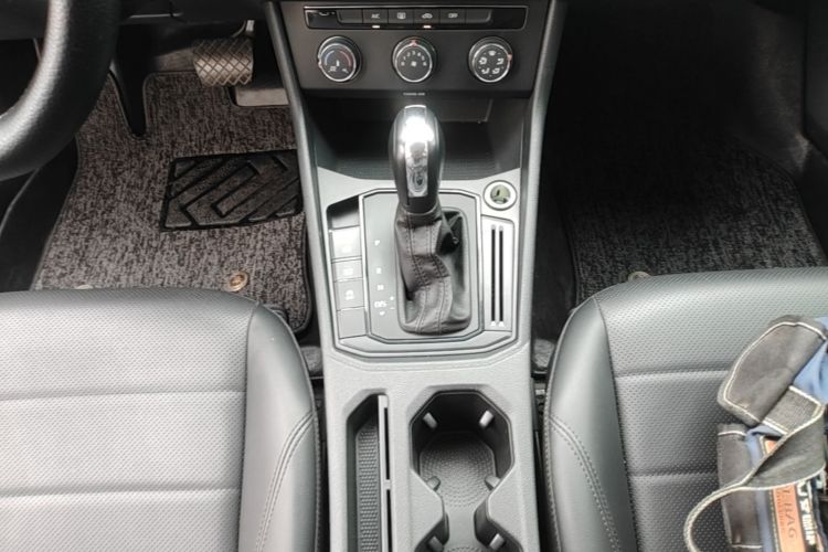 Volkswagen Lavida 2020 car image #14