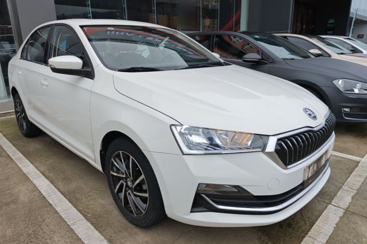 Skoda Rapid 2021 immagine di auto #4
