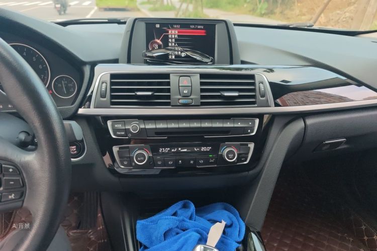 BMW 3 Series 2017 #15 BMW 3 Series 2017 car image #15