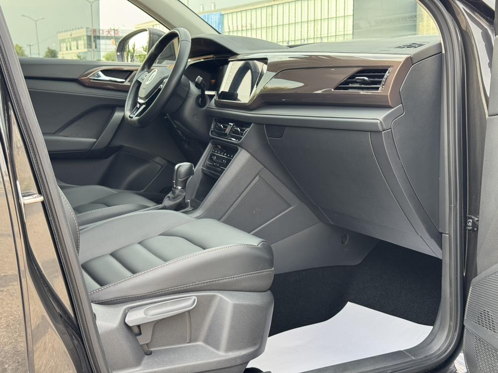 Volkswagen Tharu 2022 immagine di auto #9