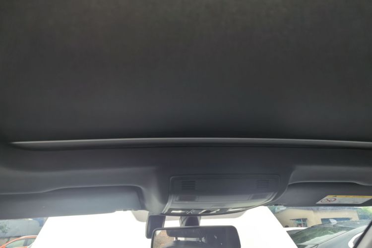 Volkswagen Tharu 2019 car image #20