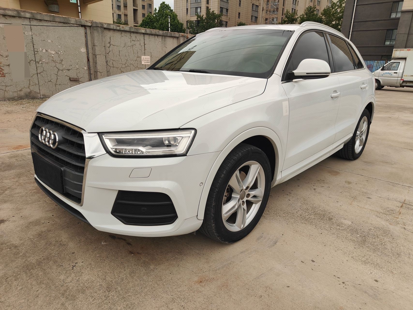Audi Q3 2017 Audi Q3 2017 immagine di auto
