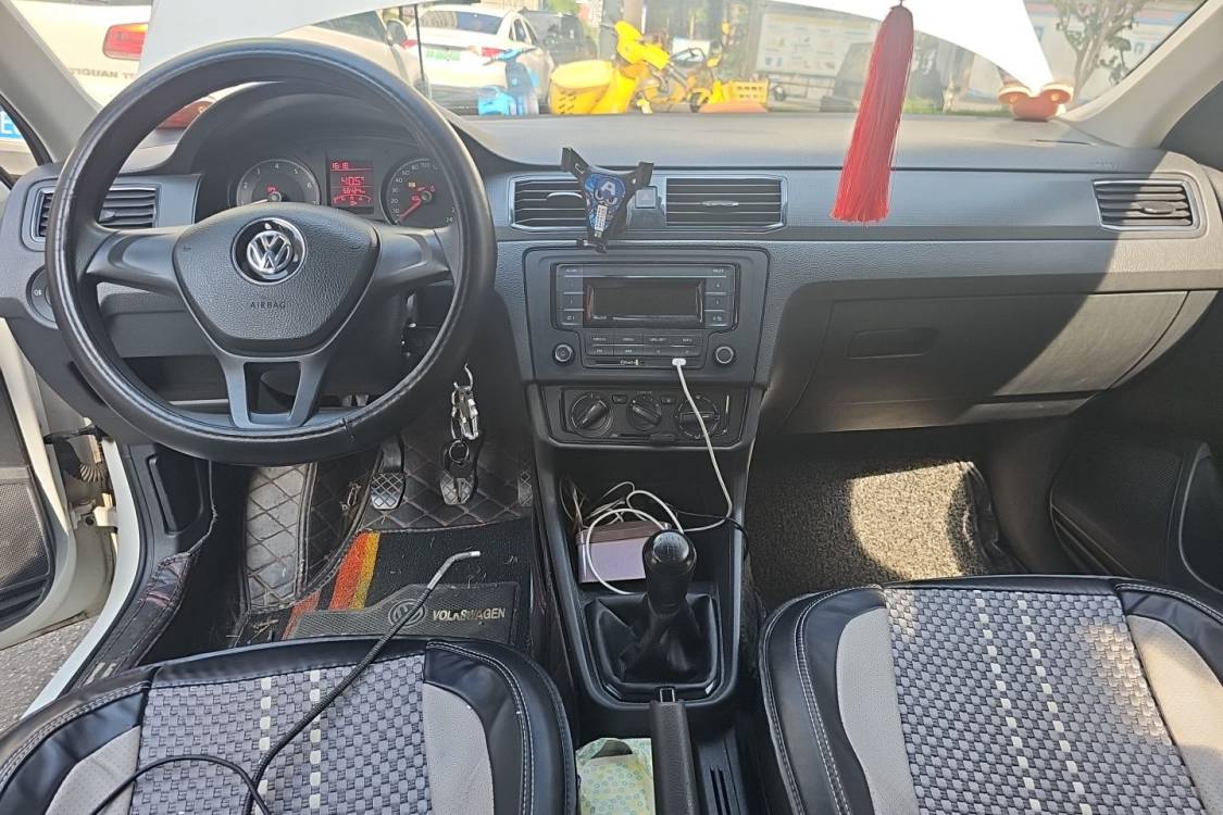 Volkswagen Santana 2017 #23 Volkswagen Santana 2017 car image #23