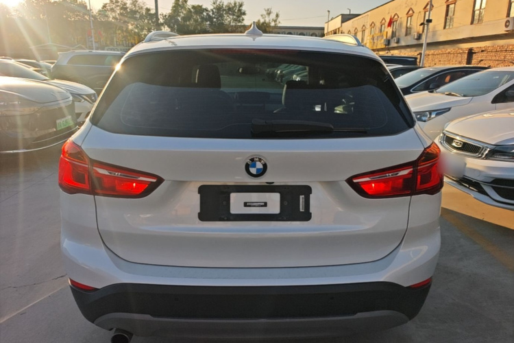 BMW X1 2019 изображение автомобиля #6