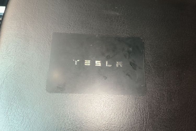 Tesla Model 3 2020 immagine di auto #9