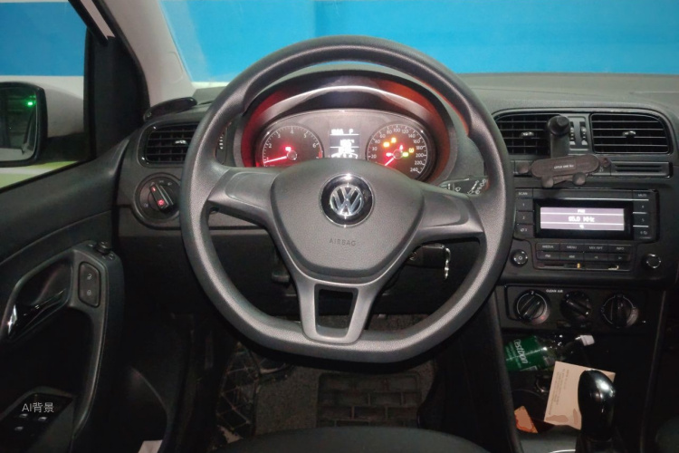 Volkswagen Polo 2018 car image #12