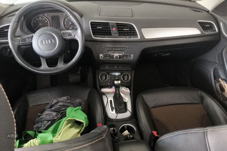 Audi Q3 2017 car image #11