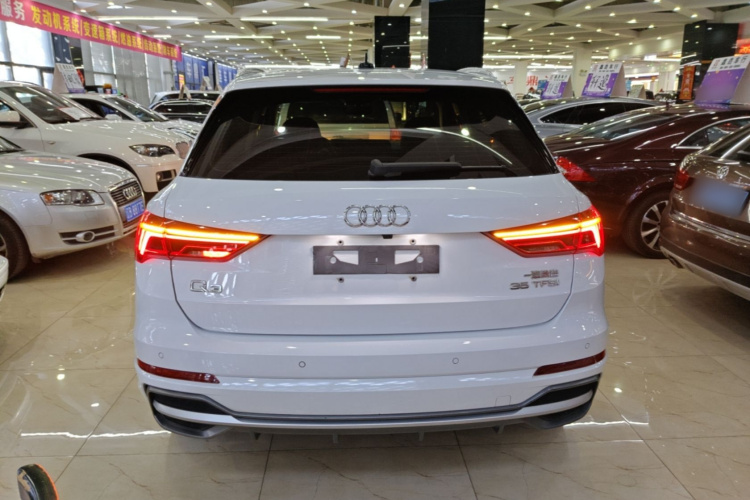 Audi Q3 2023 #6 Audi Q3 2023 car image #6