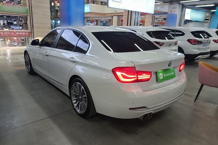 BMW 3 Series 2019 #5 BMW 3 Series 2019 car image #5