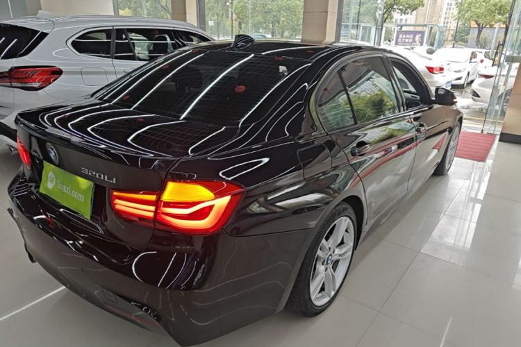 BMW 3 Series 2018 #7 BMW 3 Series 2018 car image #7