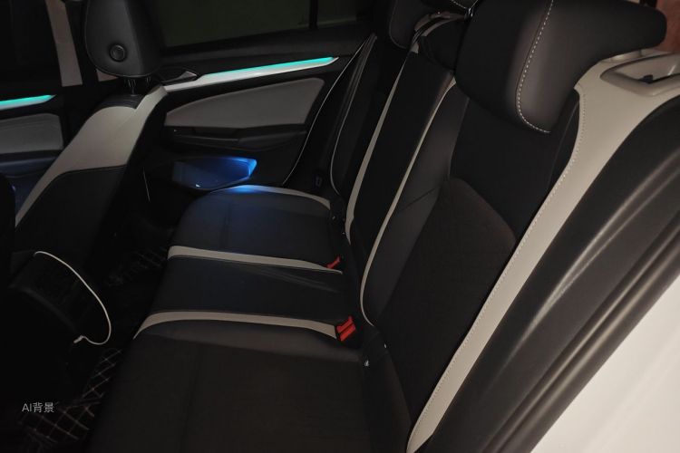 Volkswagen Golf 2022 car image #19