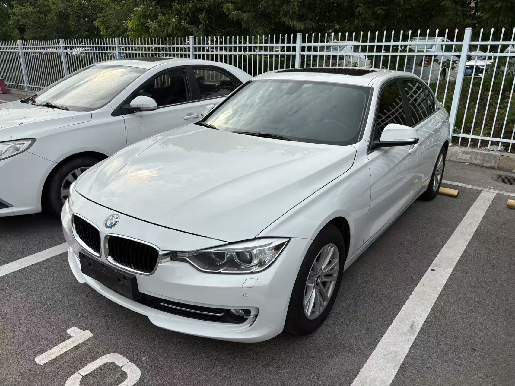 BMW 3 Series 2014 BMW 3 Series 2014 car image