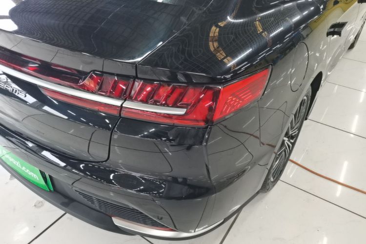 BYD Han 2021 car image #8