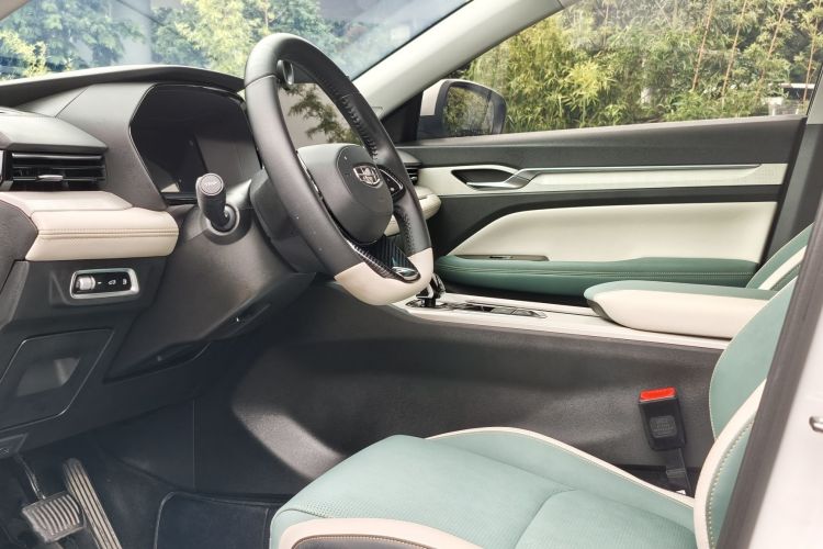 GEELY Emgrand L HiP 2022 #19 GEELY Emgrand L HiP 2022 car image #19