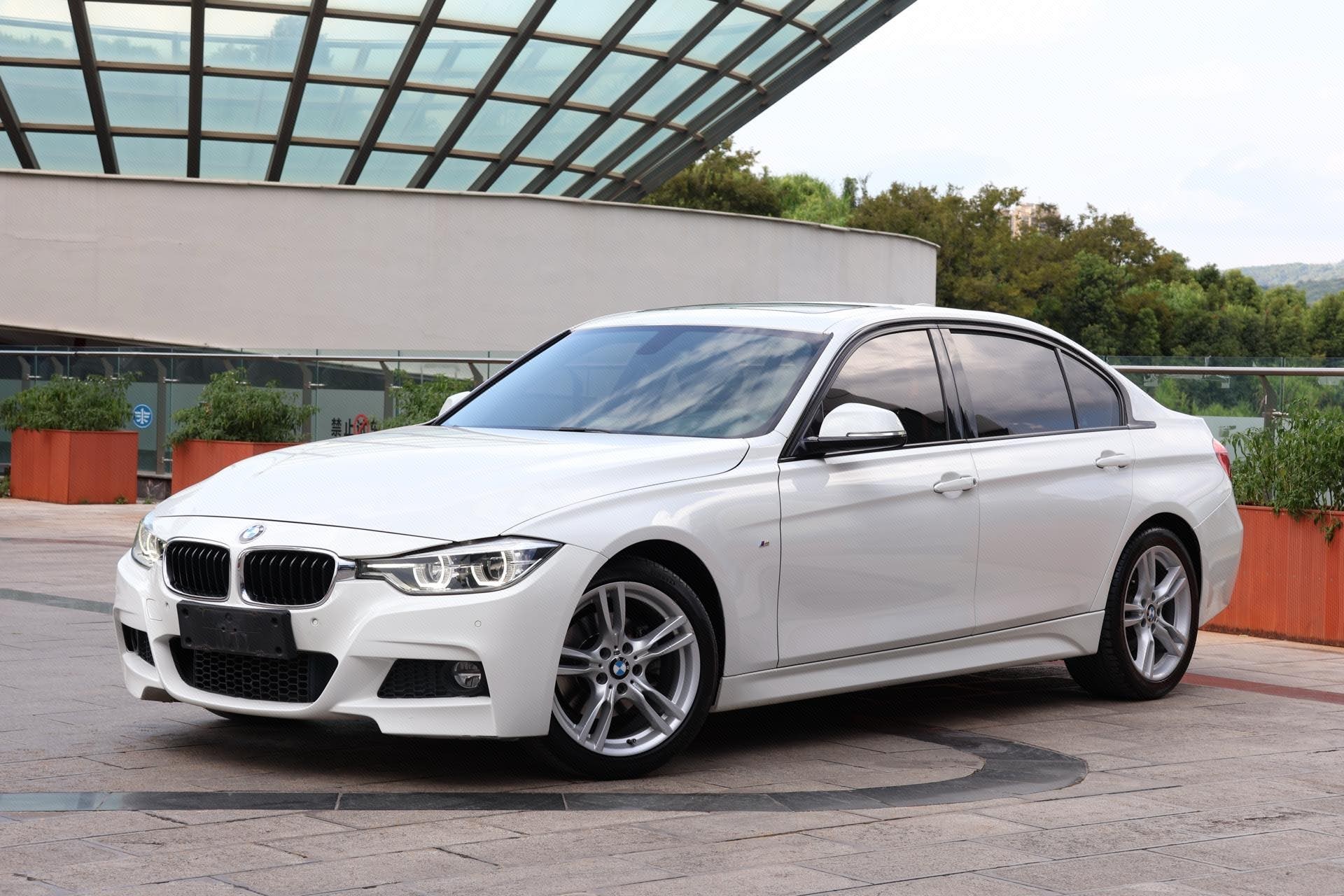 BMW 3 Series 2017 car image 