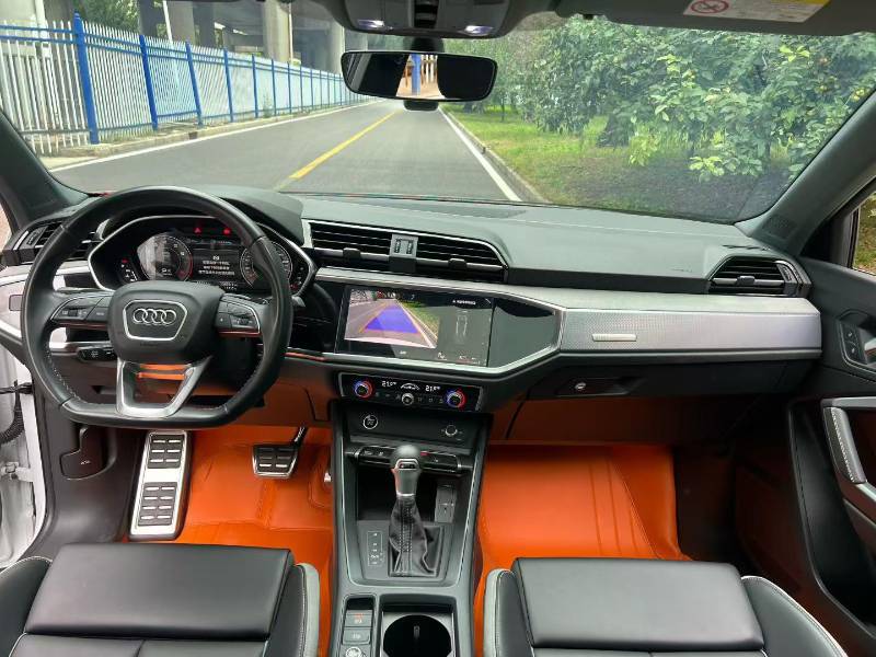 Audi Q3 2024 immagine di auto #5