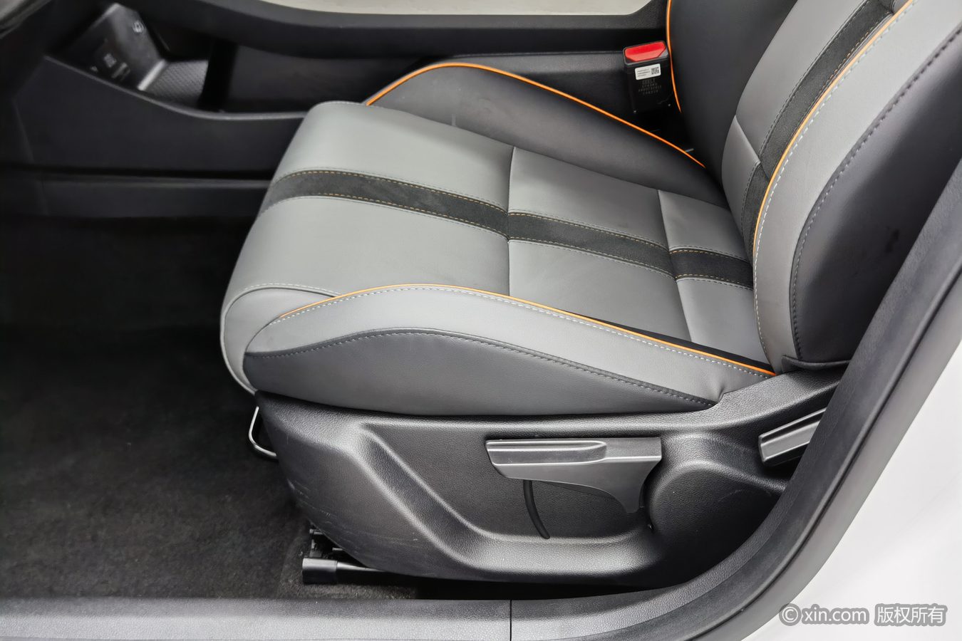GEELY Coolray 2024 изображение автомобиля #21