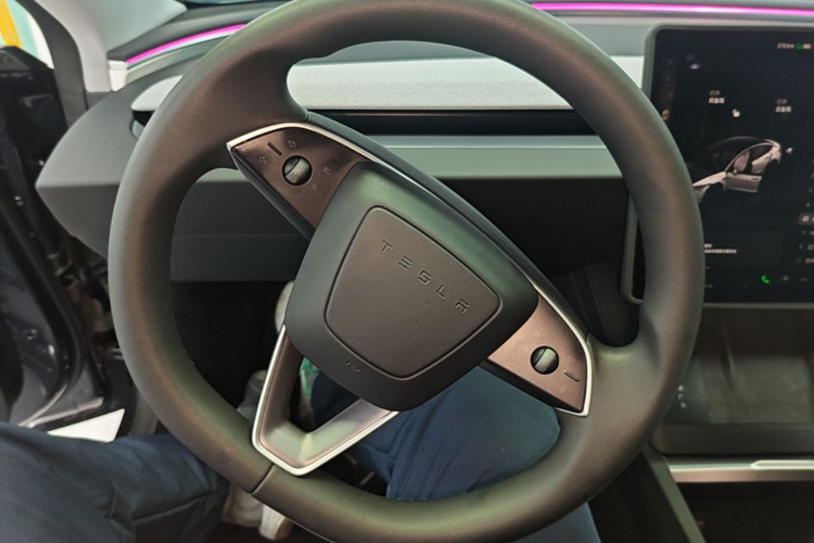 Tesla Model 3 2024 #15 Tesla Model 3 2024 car image #15