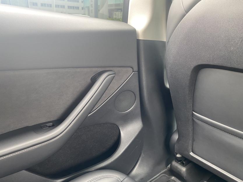 Tesla Model Y 2022 #19 Tesla Model Y 2022 car image #19