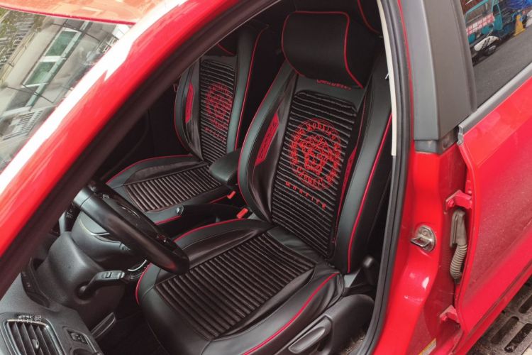 Volkswagen Polo 2016 car image #17