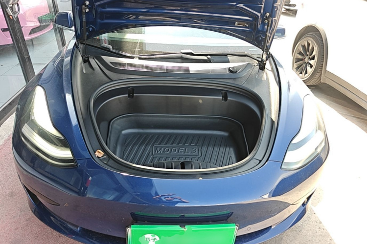 Tesla Model 3 2020 car image #20