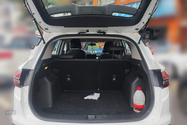 GEELY Coolray 2026 изображение автомобиля #21