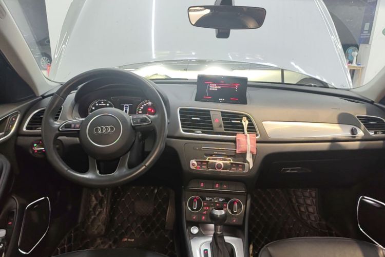 Audi Q3 2019 #10 Audi Q3 2019 car image #10